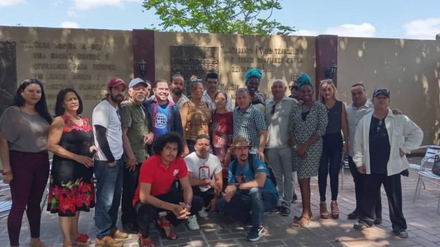 ahsjovenescuba's tweet photo. 🗣️ Integrantes de la AHS granmense analizan temas medulares (+Video)
Conozca los detalles en nuestra #WebAHS
👇👇👇👇
https://t.co/9ETmYoZGuN
#ÚneteAlReto 🎯🏹 #AHSCuba #ArteJoven https://t.co/zwdsoOPRsz