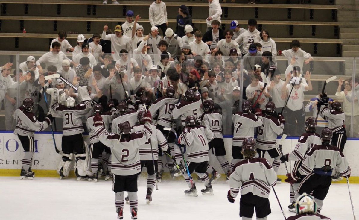 MarauderRowdies's tweet photo. 🚨PUCK ALERT🚨
Everyone clear your schedules for Wednesday at 6 o’clock to pack the Harbor Center to watch your hockey lads run through Nichols. Run it back with the WHITEOUT and ATTENDANCE IS MANDATORY❗️
#cornyswrld #seb #capAJ #GABE https://t.co/VtDCMSCMVt