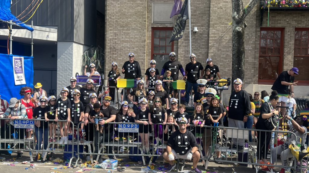 Timarima's tweet photo. We’re Fats Dominos. #MardiGras #FatsDomini #CaffinAve #LowerNinth #Costumes https://t.co/WltpbNWqrg
