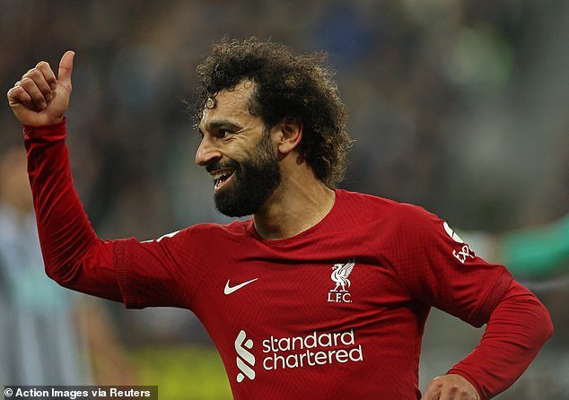 RevivalsportsGh's tweet photo. Absolute Gift from Courtois 
Mohammed salah makes it two for Liverpool 
⚽️⚽️

#LIVRMA 
#UEFA 
#ChampionsLeague https://t.co/YMV2j1pyDd