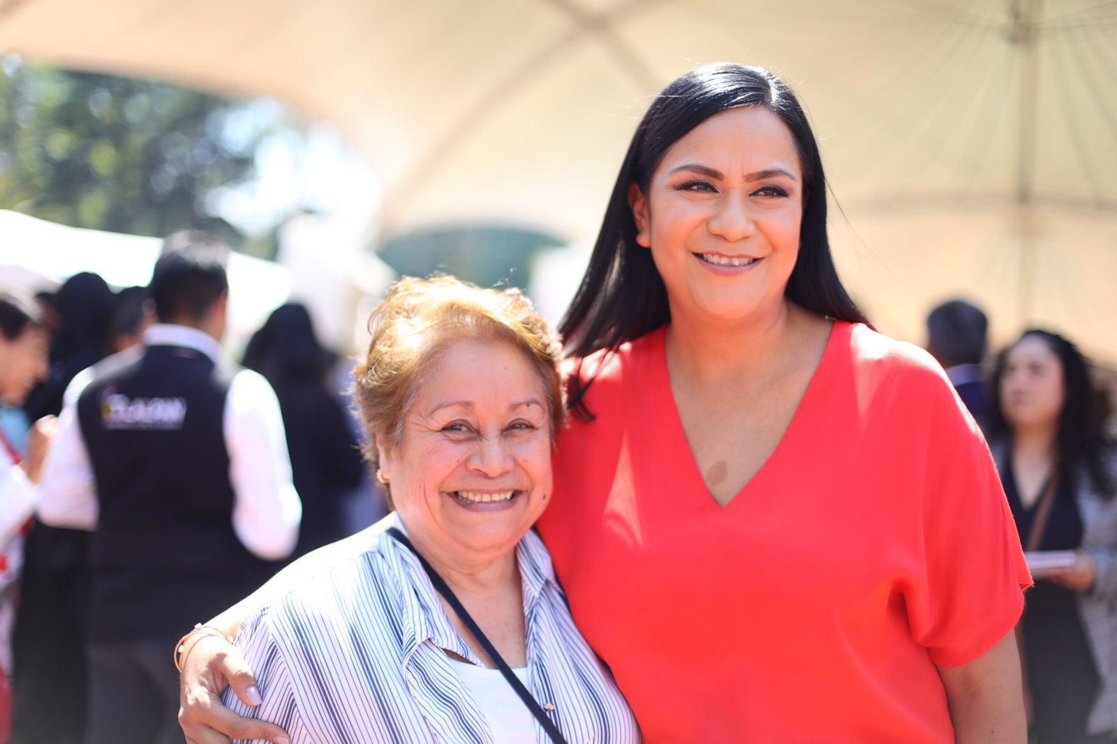 Ariadna Montiel Reyes on X: "En #Tlalpan una de las alcaldías más bellas  del sur de la #CDMX junto con @RigoSalgadoV y @alfagonzalezm entregamos  #TarjetaBienestar de la #PensiónAdultoMayor a esos amorosos adultos