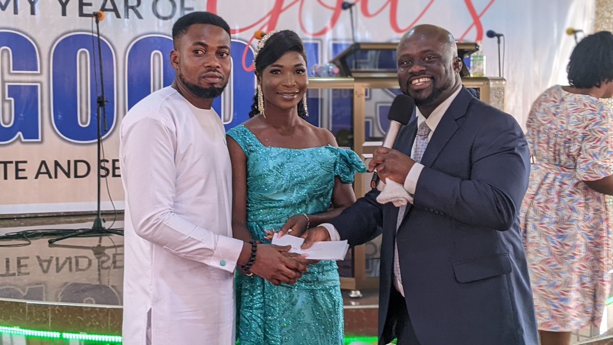MBChurchtv's tweet photo. INDEED IT'S OUR YEAR OF GOD'S GOODNESS.

NEWEST COUPLE OF THE YEAR, TESTIFYING OF GOD'S GOODNESS.
OUR GOD IS AWESOME!!!
#SundayService #testimony https://t.co/mz6IYaohvq