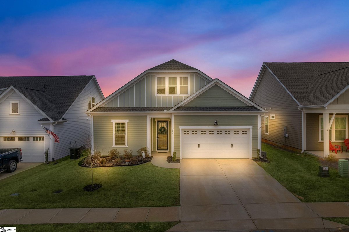 Just Reduced!  $369,000.00, 3BR, 2BA, 208 Novelty Drive, Greer, SC 29651, Full Details 150499781.homesconnect.com/Listing/327897…