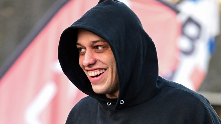 TheCoryGarrett's tweet photo. Pete Davidson looks like the Greek God of Drugs 
#drugs https://t.co/zaHvtllXJW