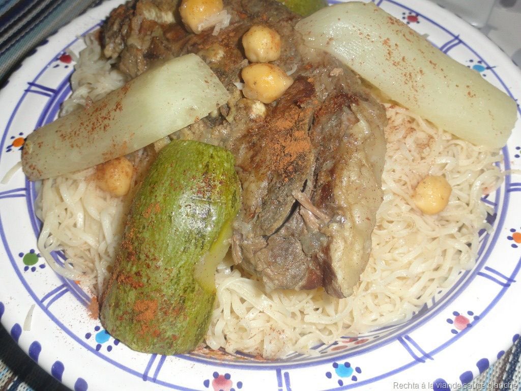 JawadJourney's tweet photo. #Rechta التي حازت على المركز الأول عالميا حسب نُكتِهم 🇩🇿  😅 !! https://t.co/vuO8C13Tp5