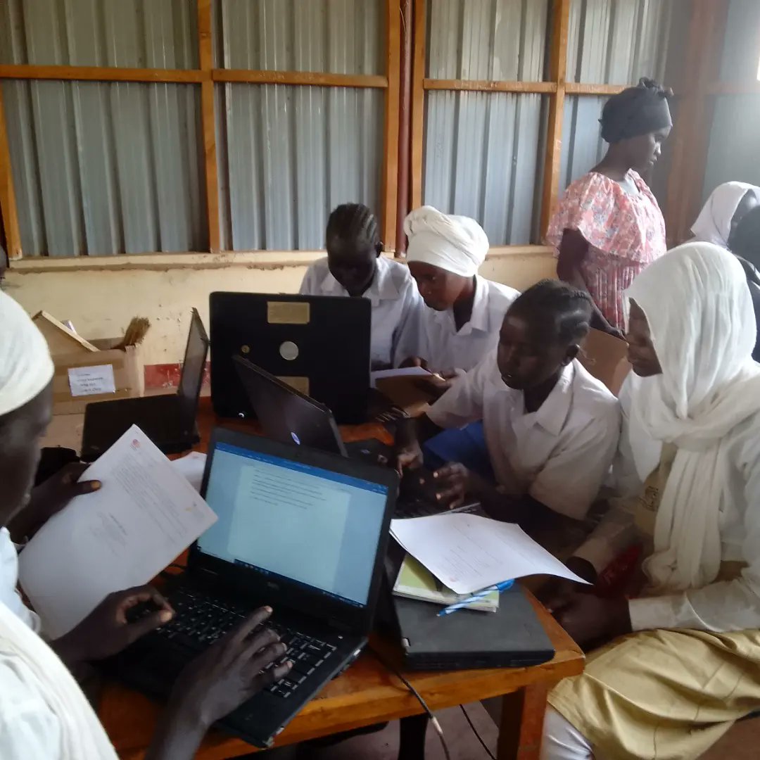 WingRescue's tweet image. See how Rescue Wing International are using computers supported by #ConnectionUbuntu and #TechFugee to scale impact in Africa. Let&apos;s continue to train them the basic knowledge to become problem solver. Don&apos;t miss to follow our social media channels to learn more about us.