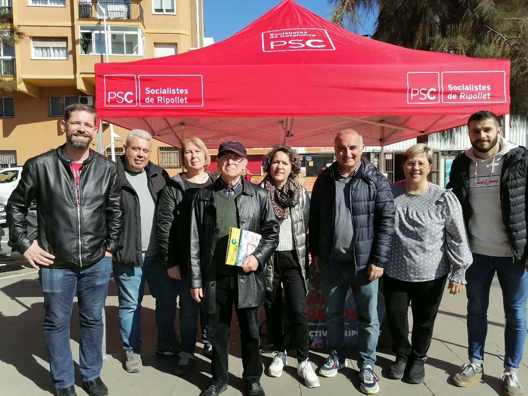 PSCRIPOLLET's tweet photo. 👉El passat dissabte vam tornar a estar a peu de carrer escoltant-vos a la carpa que vam fer al carrer Balmes.
❤️Des del @PSCRIPOLLET #estimemripollet
#estimemelsnostresbarris
#Ripollet
#pscripollet
#sompsc https://t.co/YILlxmFifn