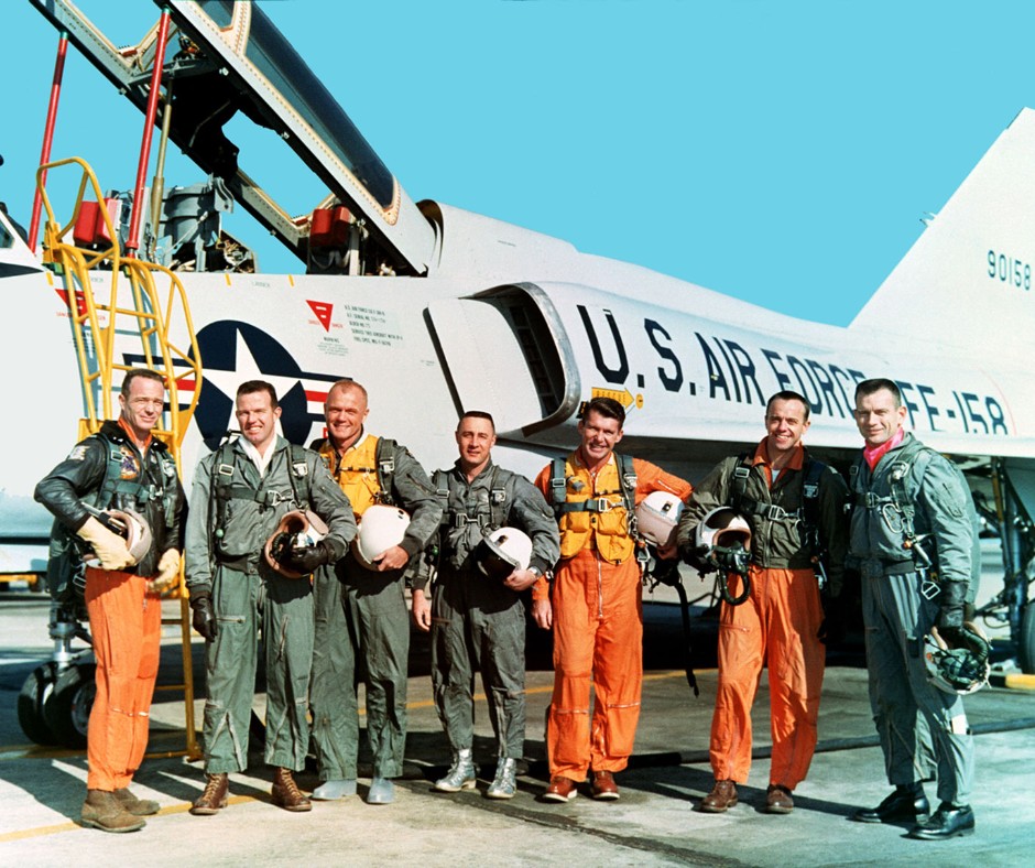 CAF1957's tweet photo. Let's see how good your memory about the space program is!  #OTD in 1961, final training began for the Mercury 7 astronauts. From left to right in the photo, how many can you name? https://t.co/JBTsZ0CwDP