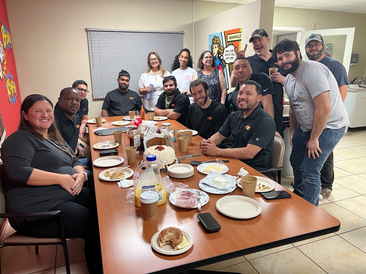 midtownvideo's tweet photo. At Midtown Video we celebrate! Welcome Sandra and AlexG2, farewell JC, happy anniversaries Chari, Jeannette, Rob, and happy birthday Rob! And thanks to Carolina for making a killer breakfast! #bestteamever #avtweeps #avpros https://t.co/rSWsq7yXQ9