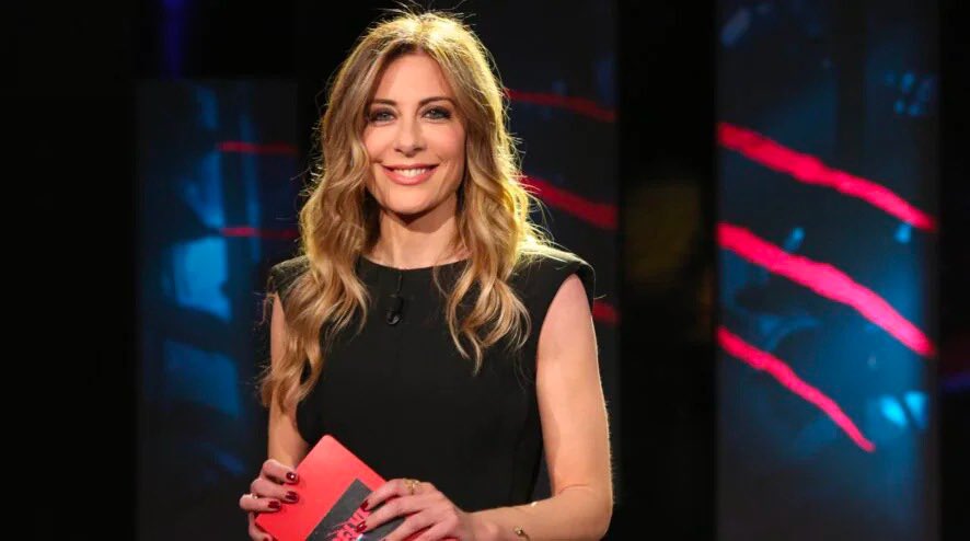 Daninseries's tweet image. - Signor Di Salvo, lei che belva si sente?
- Nu Piecuro