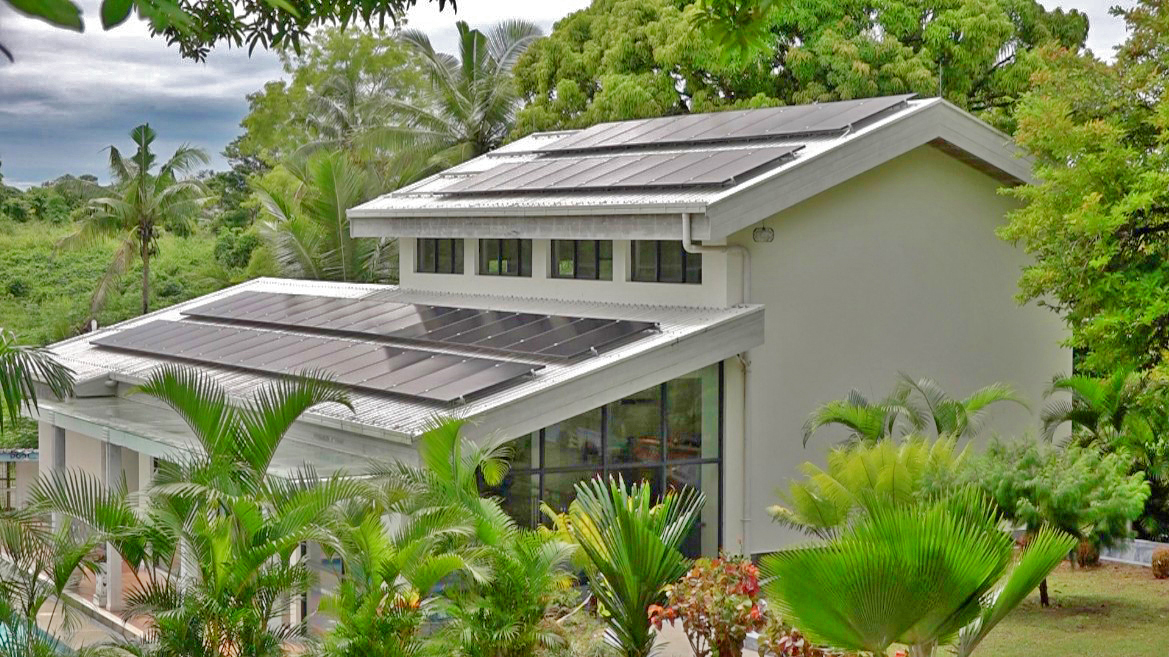 UNinFiji's tweet photo. Another #Pacific partnership aimed at achieving #SDGs. Through @UNDP_Pacific, @mygovindia, @SolarHeadofST &amp; @PIDF01, we launched Solarization of the Head of State Residence Program w/@PresidentFiji &amp; @DrSJaishankar, so leaders can champion mass adoption of #RenewableEnergy tech. https://t.co/X2QQwtX0kP
