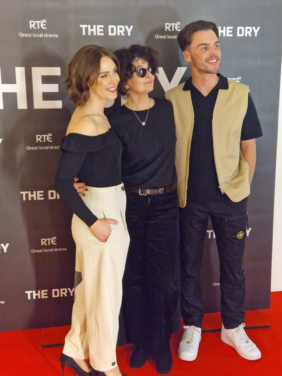 ElementPictures's tweet photo. Family photo with some of our incredibly talented cast on the @LightHouseD7 red carpet ahead of the special preview of #TheDry. We can’t wait for you to meet The Sheridans when The Dry kicks off on @RTEOne March 1st. https://t.co/55AvEYfrIv