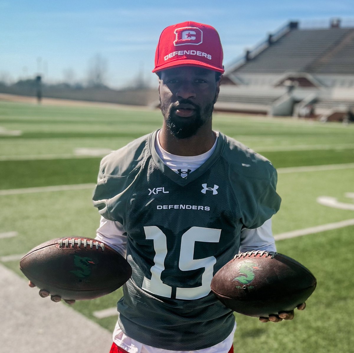 UFLDefenders's tweet photo. .@_MichaelJoseph_ got ✌️ INT and kept ✌️ game balls

Welcome to #TURNOVERTUESDAY 😎

#DefendDC | #XFL2023 https://t.co/Rxis9vjxlj