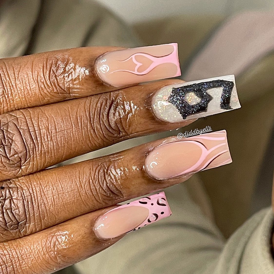 Diddbyells_'s tweet photo. MIXMASH🎀 #diddbyells #londonnailtech https://t.co/QwCAG7C0Fi