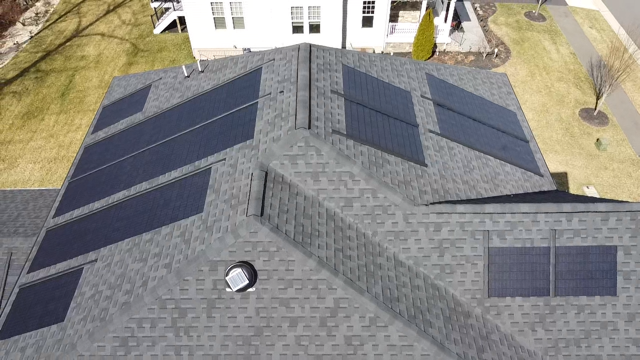worthapeak's tweet photo. Wow! Who knew #Solar could look so good? We did! Check out these awesome photos of our first Solar Shingle install we completed in Aldie, VA! Kudos to our Foreman and Roofing Crew for doing such an amazing job! ☀ #solarshingles #solarenergy #teampeakroofing @gafroofing https://t.co/T0vB0acNPx
