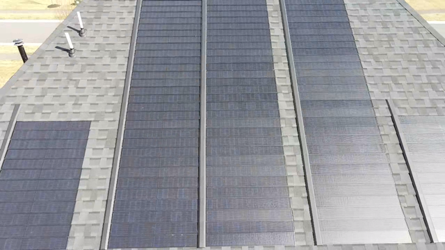 worthapeak's tweet photo. Wow! Who knew #Solar could look so good? We did! Check out these awesome photos of our first Solar Shingle install we completed in Aldie, VA! Kudos to our Foreman and Roofing Crew for doing such an amazing job! ☀ #solarshingles #solarenergy #teampeakroofing @gafroofing https://t.co/T0vB0acNPx