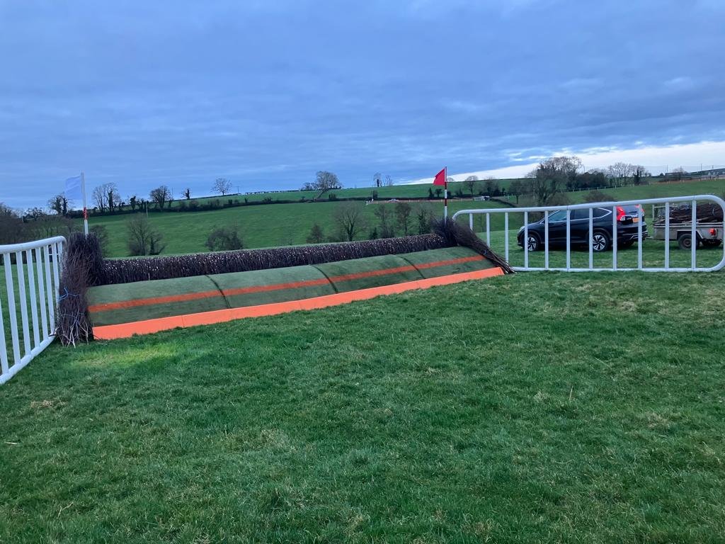 Farmacaffley point to point tweet media