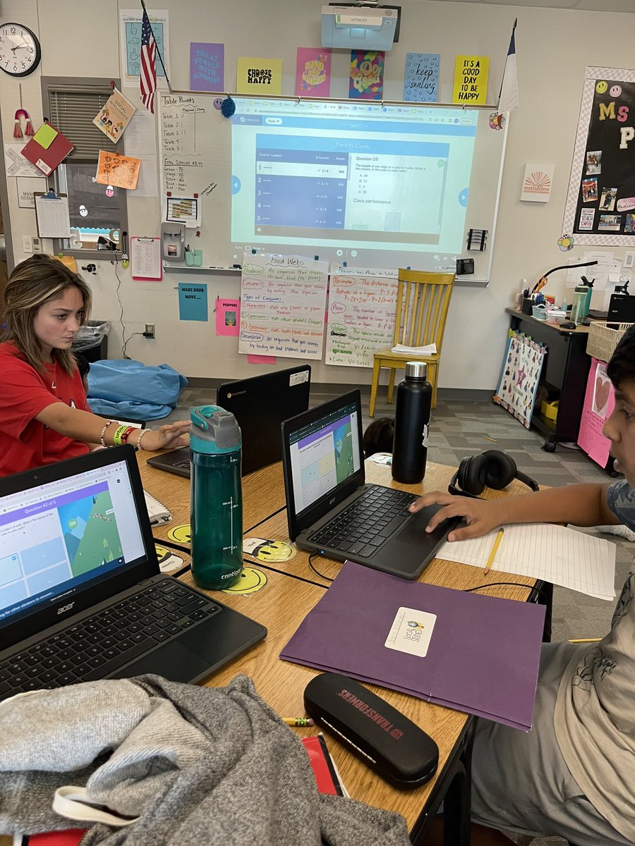 MsPlassman's tweet photo. Area, Perimeter and Volume Nearpod in 5th grade today! @VaughnElemFISD  #Vaughnspringtraining https://t.co/WSBJgqo9Z3