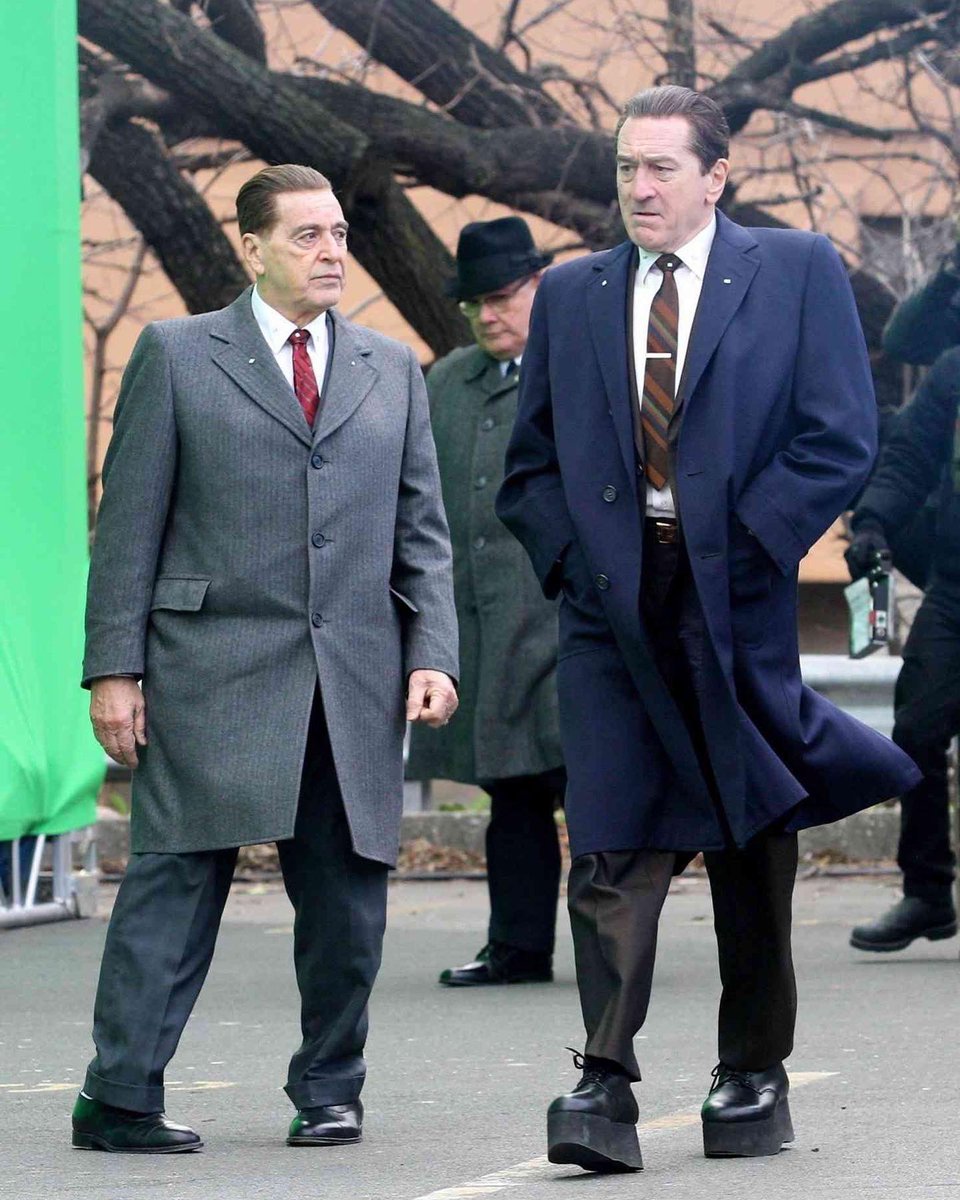MobMovieMoll's tweet photo. ⭐️Starring Al Pacino and Robert De Niro⭐️
🎞️The Godfather Part II (1974)
🎞️Heat (1995)
🎞️Righteous Kill (2008)
🎞️The Irishman (2019)
⭐️Did I miss any film? What’s your favorite?⭐️
#robertdeniro #alpacino #thegodfather2 #heat #righteouskill #theirishman https://t.co/lSa5MMaycX