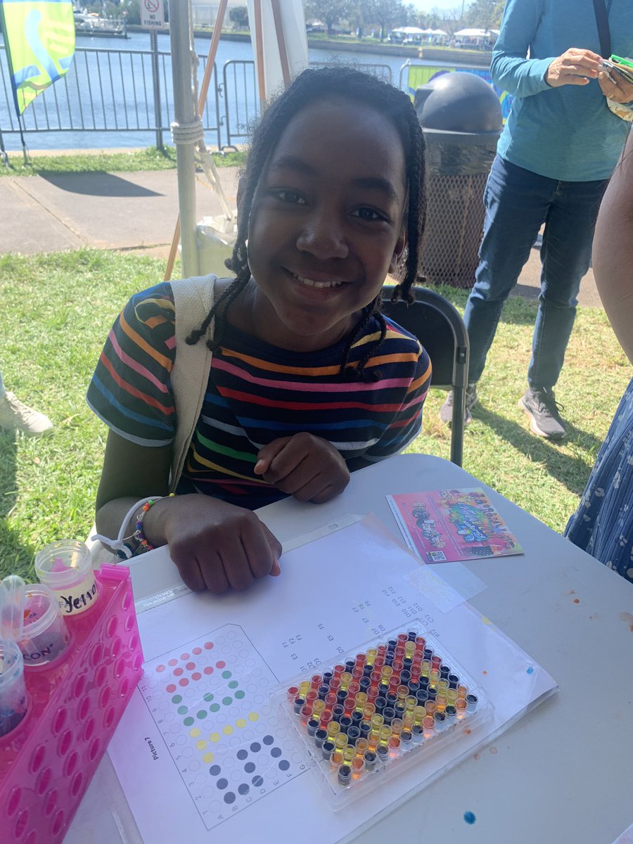 TampaAbe's tweet photo. (6/10) We loved being a part of @stpetescifest this past weekend. So many happy faces! Thanks to everyone who came out and showed their support for our program. #scienceinthesun #stemeducation #floridaeducation https://t.co/1ZXhPpZ2dU