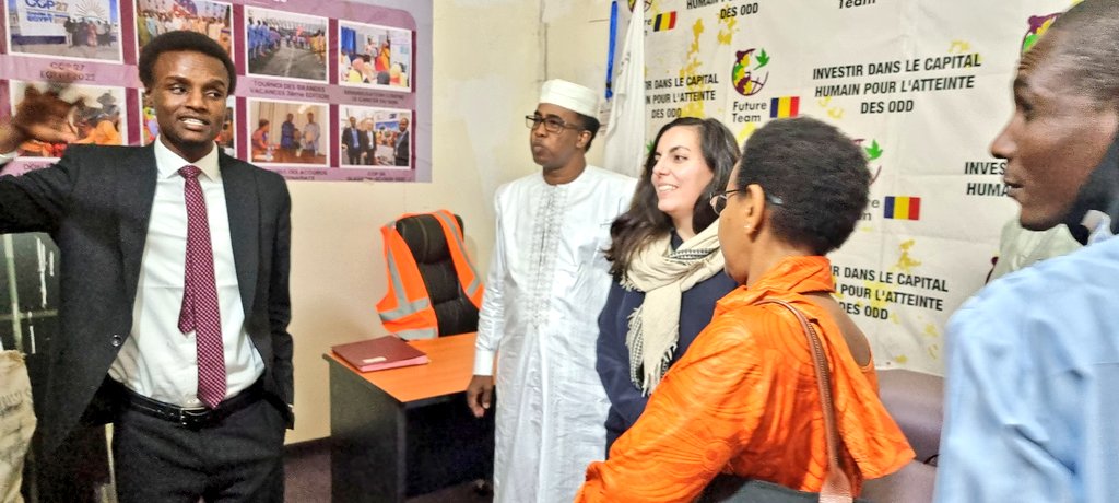 DrHassane90's tweet photo. C'est fût un réel plasir de recevoir dans nos locaux la visite de la mission de l'UNCCD au Tchad conduite par Dr Birguy Lamizana, Sahel Manager. Elle était accompagnée par @SarahToumi, M. Gilles A. Ouedraogo et du DG de la Grande Muraille Verte Tchad M. Kodou Chokou.

@UNCCD
#FTT https://t.co/K5UxCCWsfK