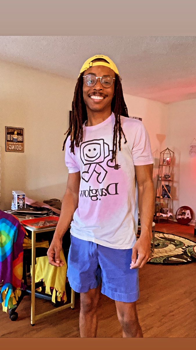 demondickjay's tweet photo. Happy Tuesday it’s gonna be alright today ☺️You can get through whatever you’re facing! we can together you’re not alone in it 💜 I love you and we gonna kick today and tomorrows ass (and the following days lol) 💪🏾☺️💜 https://t.co/hAEz4RGYMx