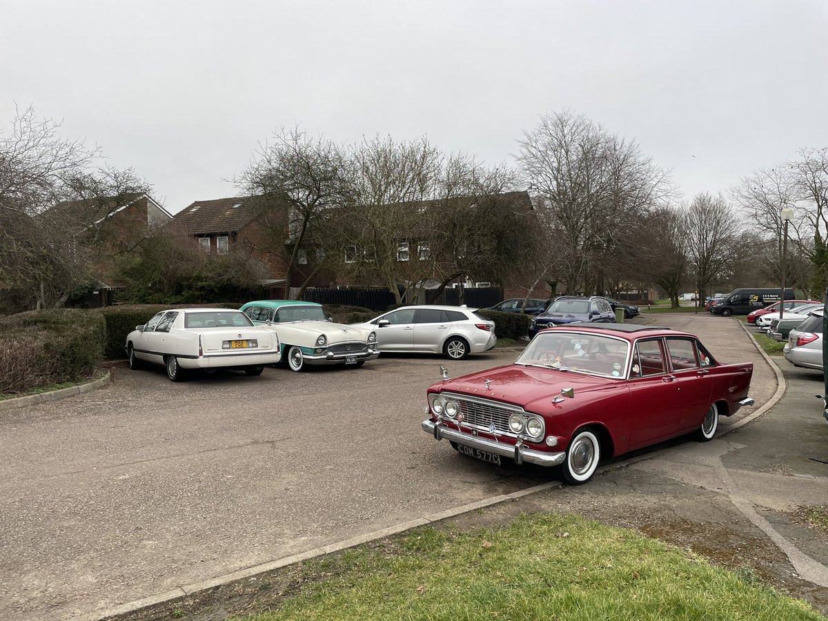flaneurUK's tweet photo. Some unexpected Americana #streetspots today… and a bonus Ford Zodiac. https://t.co/leBYPeq4up