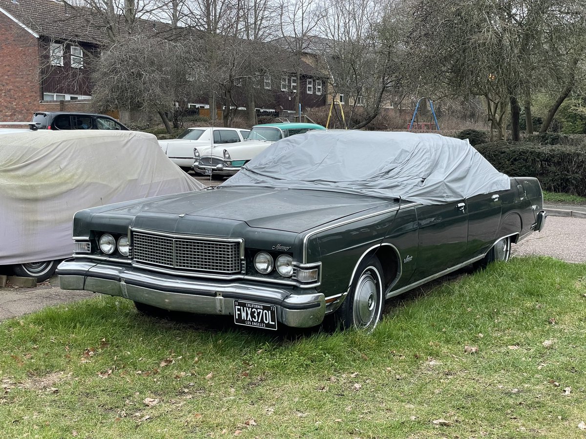 flaneurUK's tweet photo. Some unexpected Americana #streetspots today… and a bonus Ford Zodiac. https://t.co/leBYPeq4up