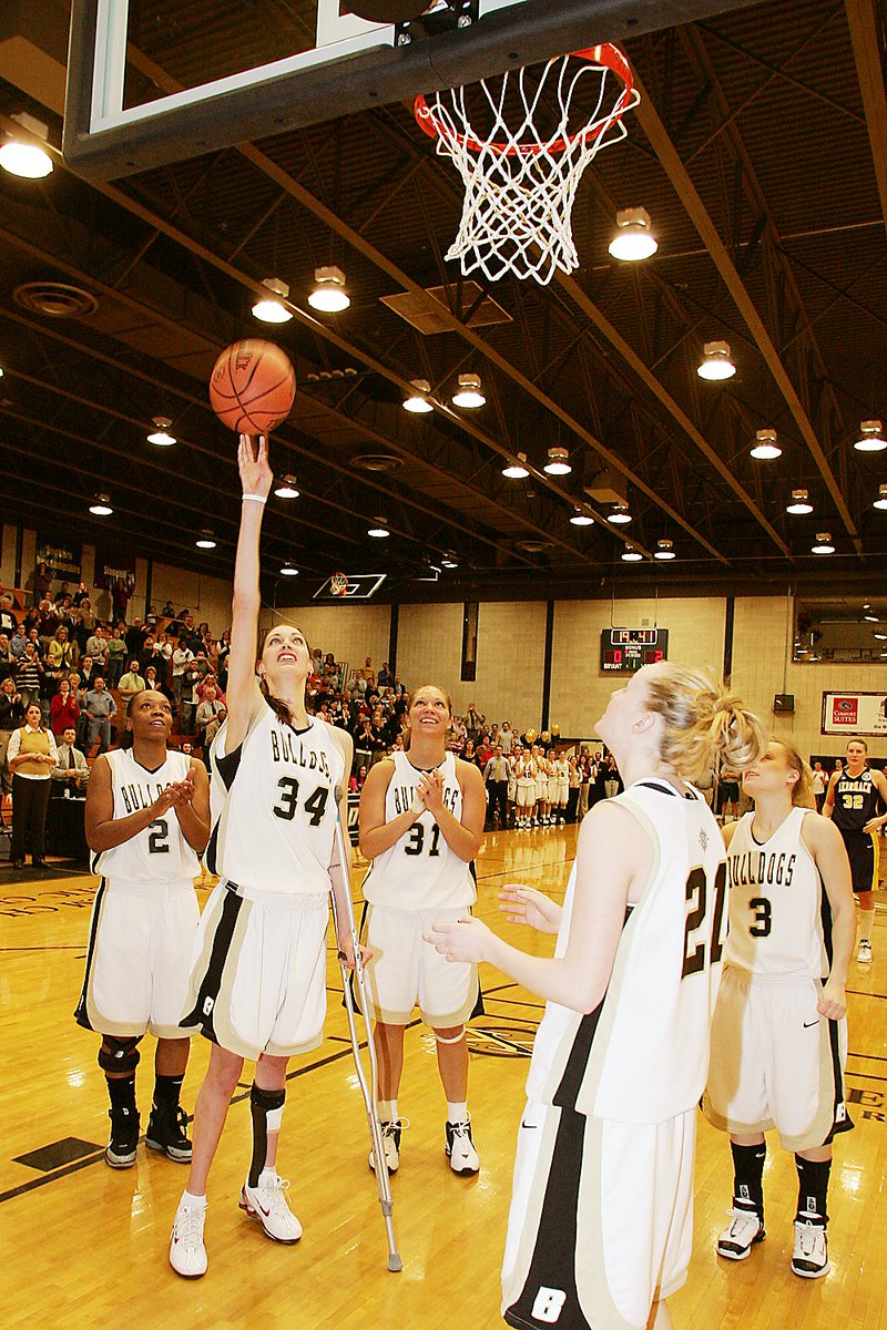 BryantBGClub's tweet photo. On this date (Feb. 21) in 2006, Pamela Malcolm’07 scores Bryant’s first basket against Merrimack College in a memorable Women's Basketball Senior Night ceremony before a standing-room only crowd at the Chace Athletic Center. https://t.co/sMUSCsTPqP