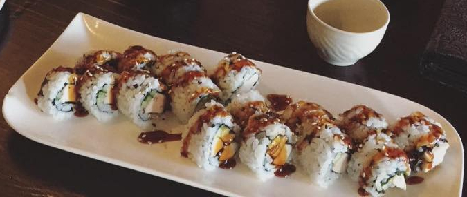 destroyer4x7's tweet photo. Sushi day! #sushi #Foodie #hungry https://t.co/Db6CM5UUvk
