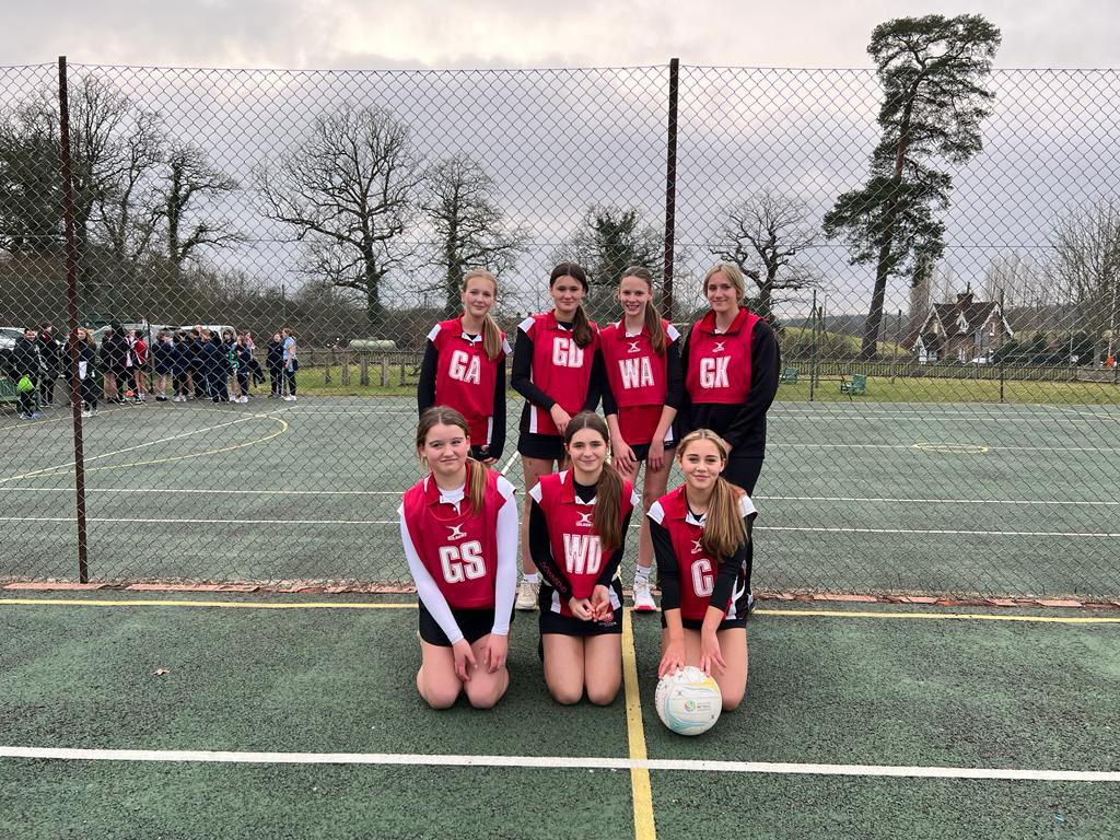 DownsendSport's tweet photo. Brilliant afternoon for our Year 9-11 girls! 3 wins out of 4 against @Farlington_Sch πͺ π #DownsendSport #RESPECT https://t.co/iNP8TaGxkH