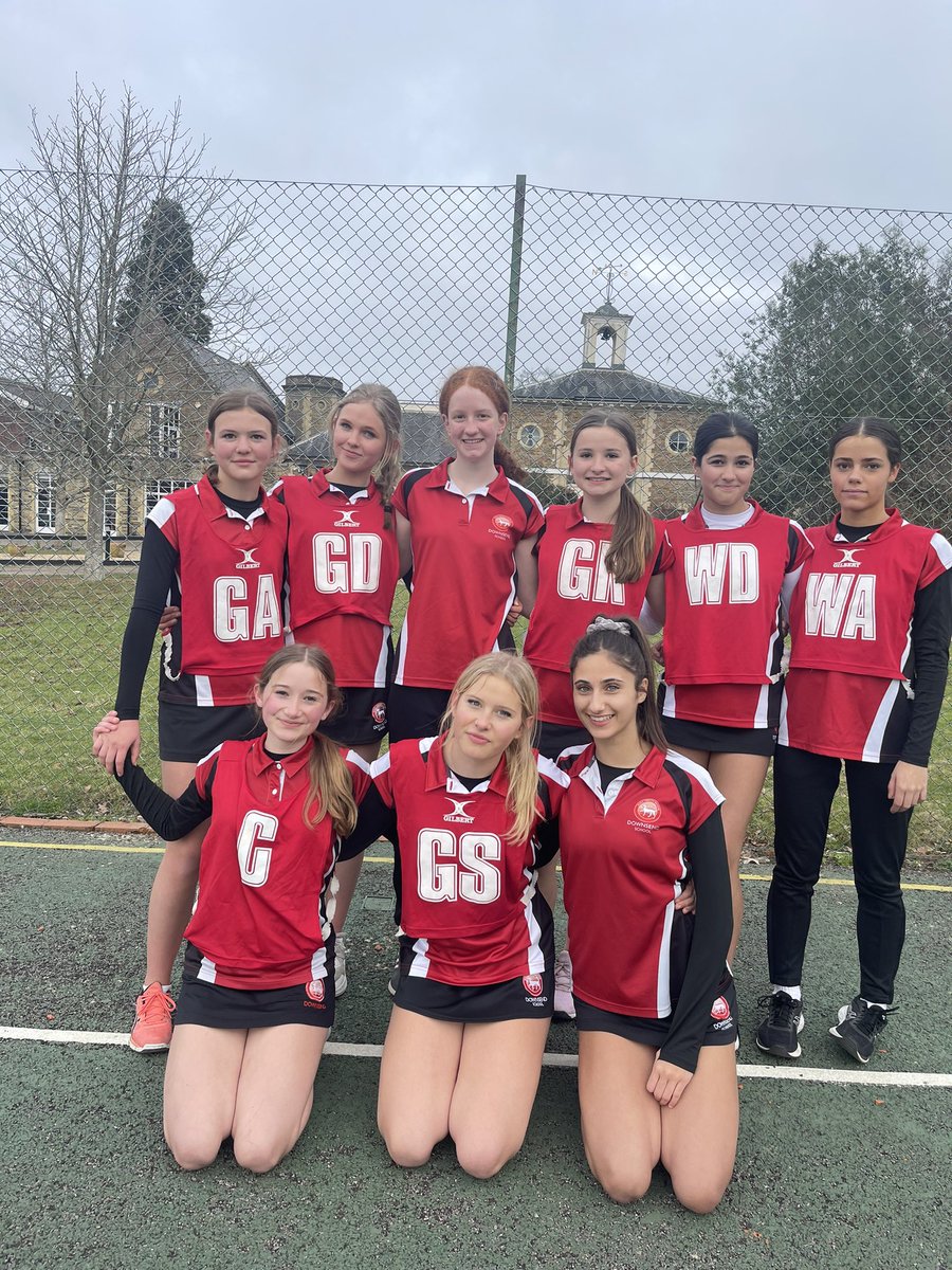 DownsendSport's tweet photo. Brilliant afternoon for our Year 9-11 girls! 3 wins out of 4 against @Farlington_Sch πͺ π #DownsendSport #RESPECT https://t.co/iNP8TaGxkH