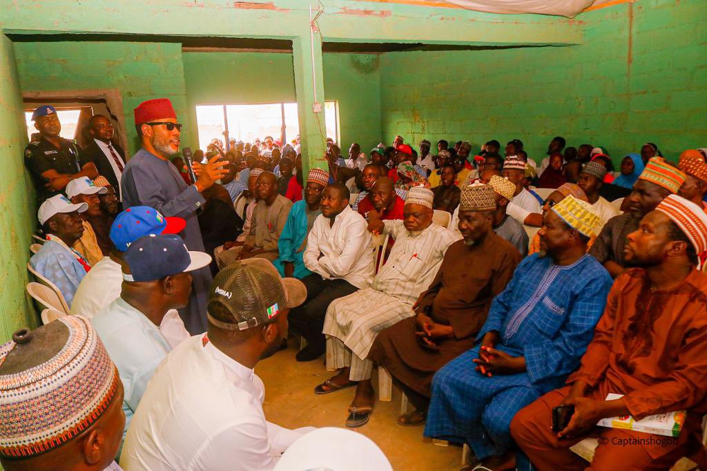 MohdHAbdullahi's tweet photo. #BackToTheTrenches for @OfficialAPCNg & @officialABAT and our Senatorial & #HoR Candidates. Glad to see great enthusiasm from party faithfuls at a Town Hall meeting in karu, NasarawaState. Everyone seems fired up for 25th February 2023.
πΈ @CaptShogbo https://t.co/9j4nbIeZop