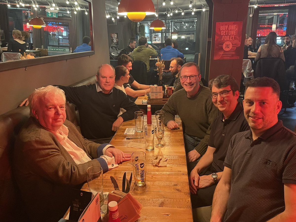 TheHerculesQuiz's tweet photo. Congrats to “Les Dawsons Creek” on their win at the Brewdog Clerkenwell quiz and entry into the Championship round. See you all next week for another @CompleatQuiz #pubquiz #brewdog #compleatquiz https://t.co/MpH8X8LBeh