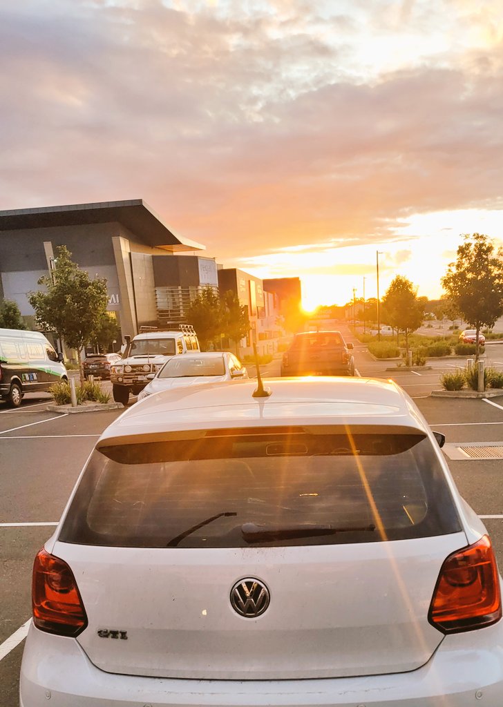 CryptoClarity5's tweet photo. Beautiful GM from Melbourne.  Let's get it 💪 #vw #gti #gm #web3 #Volkswagen https://t.co/ji59jodMjy