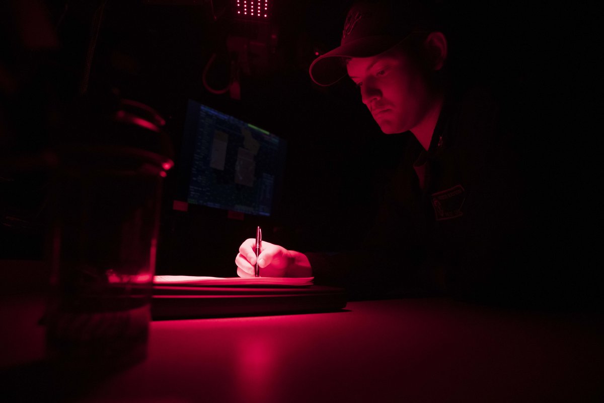 USNavy's tweet photo. #AlwaysReady at 🌊  

Sailors assigned to #USSDecatur (DDG 73), #USSWayneEMeyer (DDG 108), and #USSChungHoon (DDG 93) conduct routine operations in the South China Sea.

#US7thFleet is the U.S. Navy’s largest forward-deployed numbered fleet. https://t.co/RGPoBqjQDa