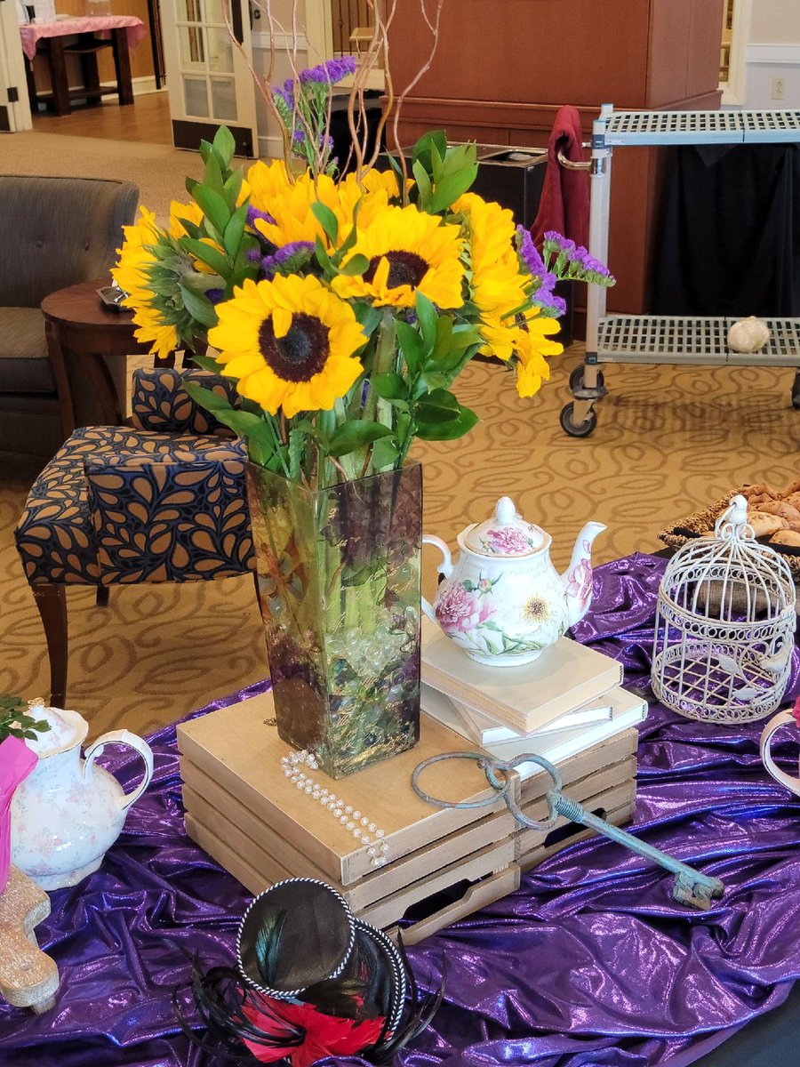 FellowshipVlg's tweet photo. Guests of "The God Box, A Daughter's Story" enjoyed a fabulous high tea reception before the show. Shout out to our amazing Dining Services Team here at Fellowship Village for putting together a beautiful display! #hightea #sieminskitheater #thegodbox #event #teareception https://t.co/fWLeS8Kxdl