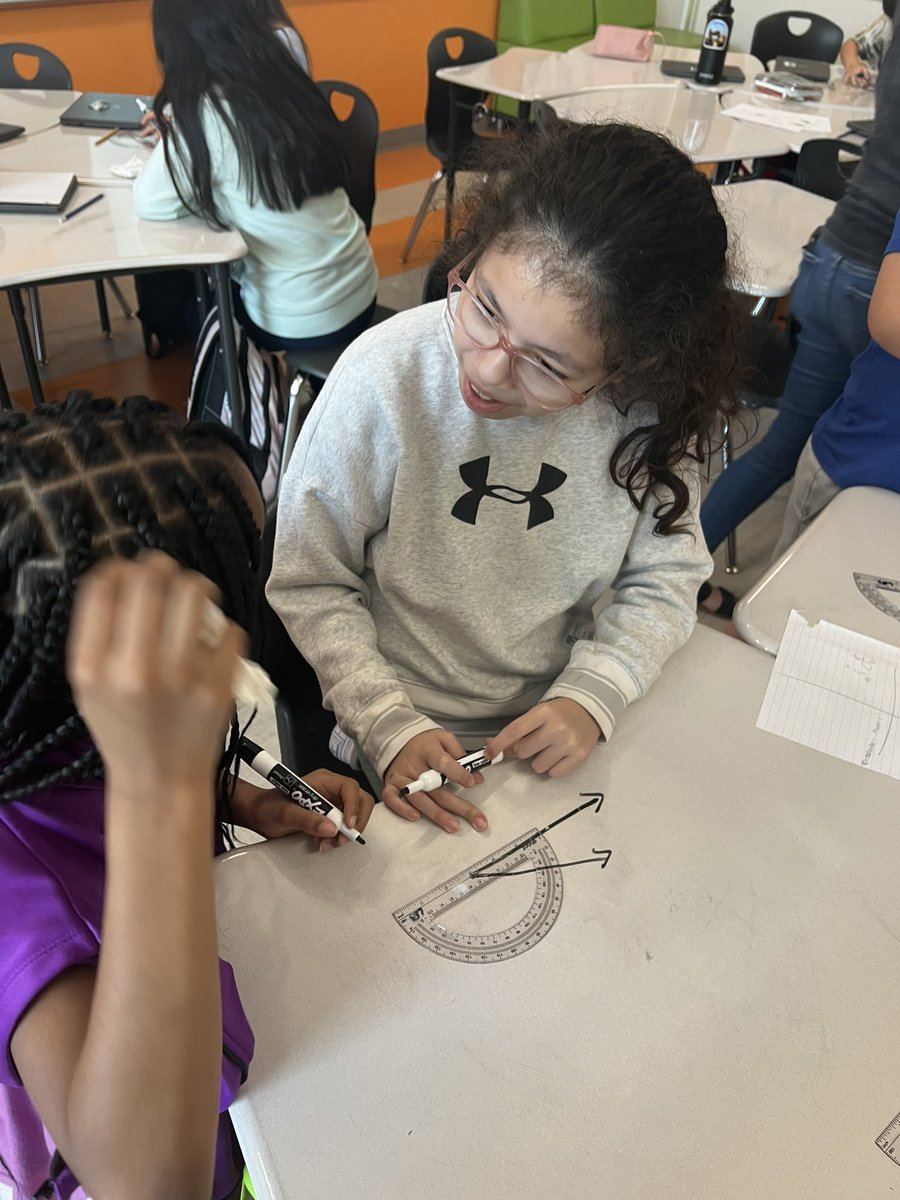 Bilderback4th's tweet photo. Today we got a better understanding of the “degrees” we’ve been talking about the last several weeks! Measuring angles with protractors! 📐📏 https://t.co/8zRcBMoUql