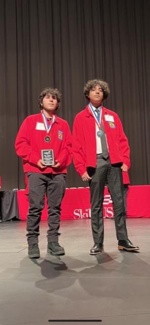 👏Let's call them the #FantasticFive! These <a href="/TTHSBulldogs/">Trimble Tech High School</a> automotive students are headed to state!🏆Students took top place in Automotive Refinishing and Collision Damage Appraisal at last weekend's <a href="/SkillsUSA/">SkillsUSA</a>  competition in Fort Worth!
<a href="/FortWorthISD/">Fort Worth Independent School District</a> 
#gspoc
#CTEWorks
#SkillsUSA