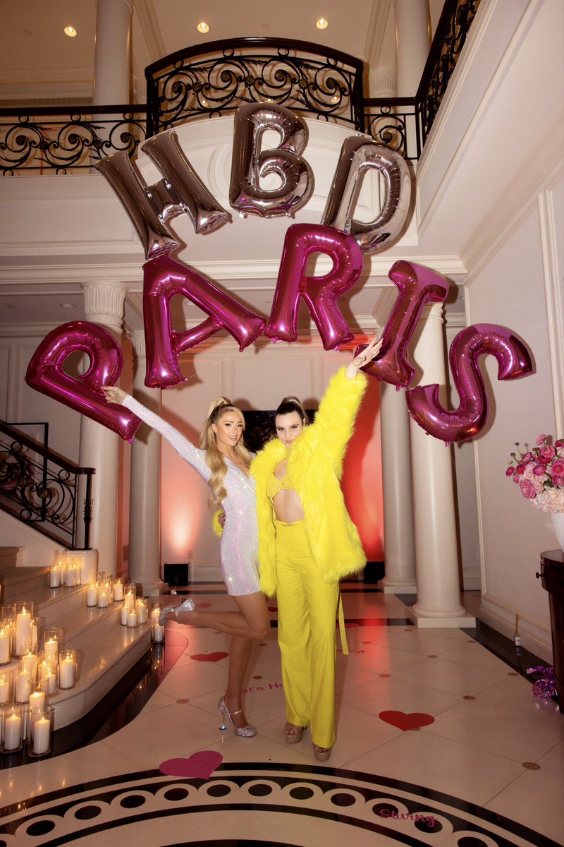 ParisHilton's tweet image. Thank you my love for surprising me with such a beautiful evening.🥹 Loved having such an intimate low key birthday this year with close friends and family🥰 Such a special night, feeling so incredibly happy and blessed.💖🥹✨ #BirthdayPrincess #Sliving