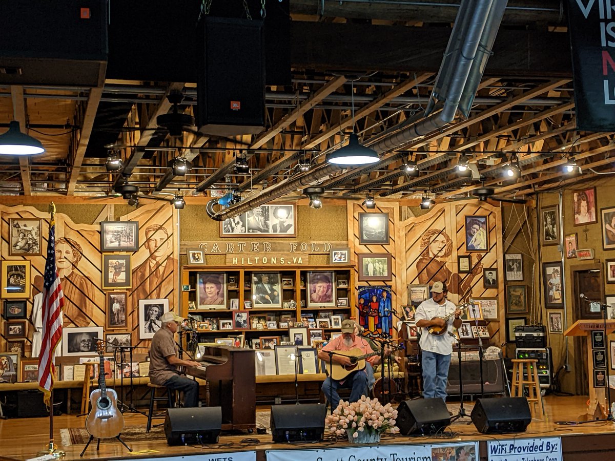 mcparksrec's tweet photo. Check out photos from our trip to the @thecarterfold  in beautiful Hiltons, Virginia! 

The Carter Family Fold music venue and museum is dedicated to preserving the legacy of the legendary Carter Family, who were pioneers of American country music in the late 1920s. https://t.co/OuqvdlYIs3
