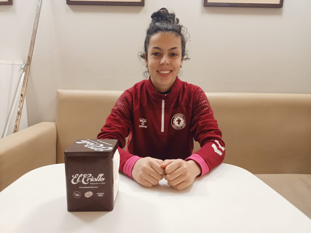 ZaragozaCFF's tweet photo. ☕ Un café con @hdezmarta8 en @cafeselcriollo con el patrocinio de @aragonalimentos

🎙️ “Fichar por el Zaragoza CFF es lo que más ilusión me hacía”

🗣️ Hablamos con Marta sobre su fichaje y su adaptación al club y a la ciudad

✍🏻 Entrevista en web: https://t.co/M3x1rDRU3y https://t.co/JoIpFUmryZ