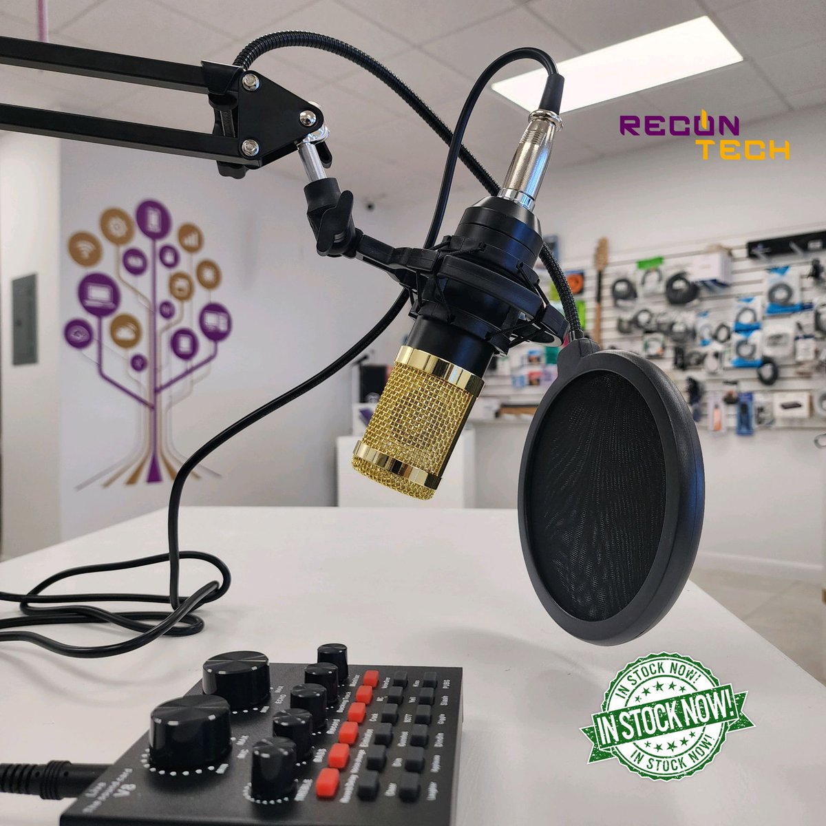 ReconTech242's tweet photo. Mic check, calling all #musicians, #singers, #rappers #producers and #bloggers ... Now available at Recon Tech #Mic #PopFilter #Mixer #ReconTech https://t.co/XrFDYihaaw