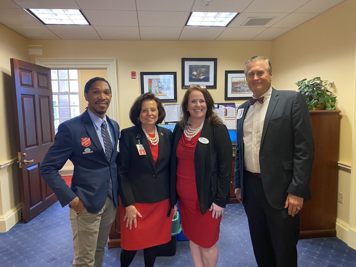 SalArmyCM's tweet photo. Our Boys and Girls Club Executive Director, William Boone, attended 'Boys and Girls Club Advocacy Day at the State House in Annapolis!
#boysandgirlsclub #doingthemostgood #annapolis #mdstatehouse https://t.co/67KykyZ9WC