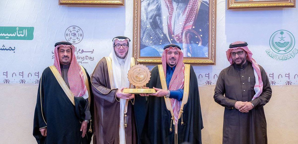 دعا إلى التركيز على الجانب العلمي التاريخي والابتعاد عن الدراسات التقليدية والغوص في التاريخ الإجتماعي.. 
عضو هيئة التدريس بجامعة الملك سعود عضو الجمعية السعودية التاريخية الدكتور علي المهيدب ، الإمام محمد بن سعود كان له دور في توحيد الصف وتكوين الدرعية وتوحيد إمارتها .