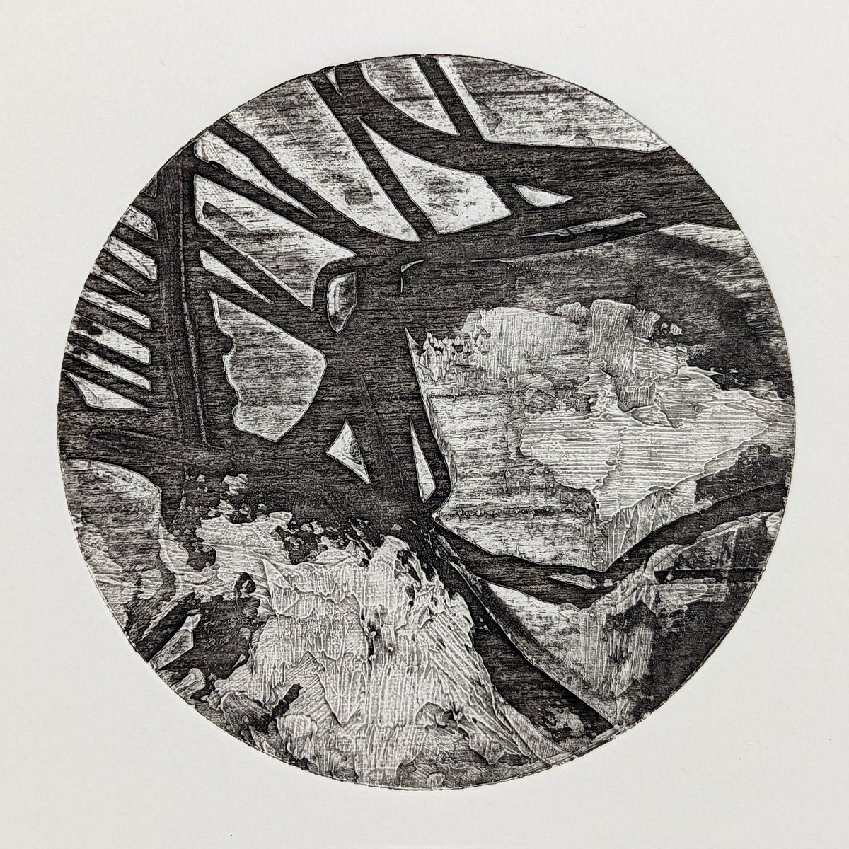 DFergusonArtist's tweet photo. #roundprint #collagraph #abstractlandscape #peakdistrictartist https://t.co/oluQtGUziu