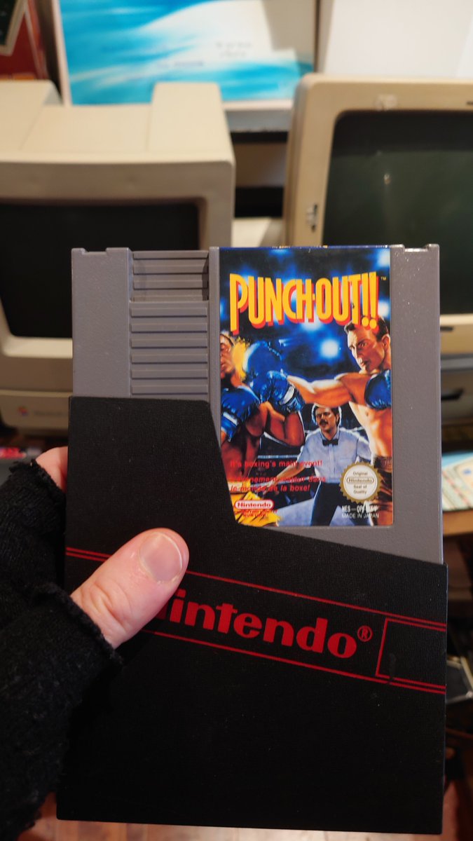 serialudocast's tweet photo. Spotted in the wild @2TonStudios https://t.co/BOWpTNii6n