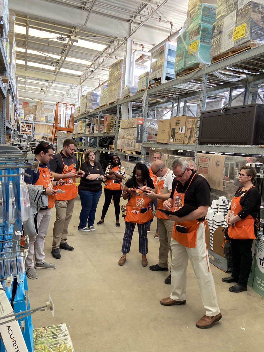 GAINESVILLEHD's tweet photo. Shoutout to @bpennhomedepot for always being a fantastic coach. “ Always a pleasure when he comes to the store,” a team member said. #SWBEST #HOMEDEPOT https://t.co/sawtkPfhwz