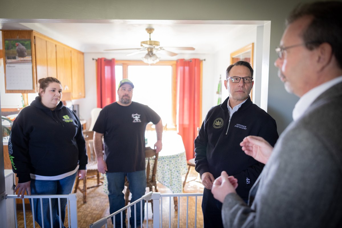 GovernorShapiro's tweet photo. Pennsylvanians in Beaver County are worried right now.

They’re worried about their water, health, and families.

I want everyone who feels that worry to know one thing: my Administration is standing with you, and using every tool at our disposal to protect your wellbeing. https://t.co/4jrmqEibPl