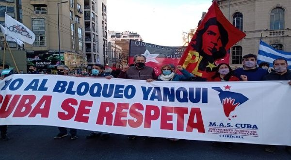Pasanews2's tweet photo. Eliminar el bloqueo contra #Cuba es algo que debe exigir toda persona que tiemble en cualquier lugar del mundo ante una injusticia.  #CubaVsBloqueo #MejorEsPosible #SantiagodeCuba @LaCmkc https://t.co/V8PulNIQw8